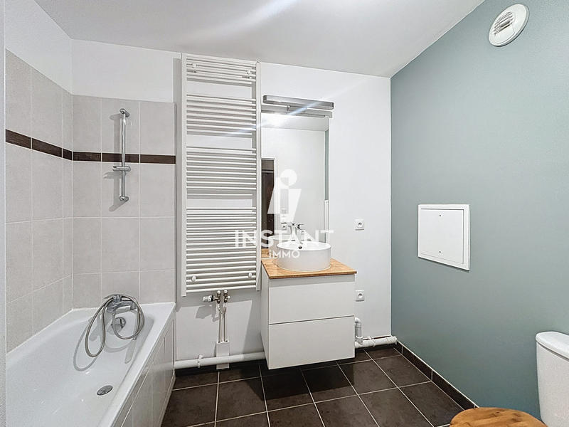 Appartement - 80 m² - 4 pièces