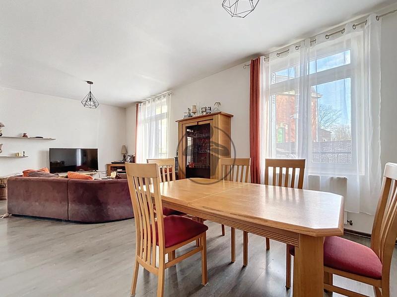 Maison - 102 m² - 5 pièces