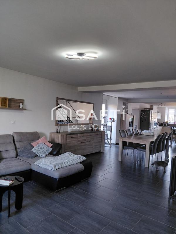 Maison - 211 m² - 6 pièces