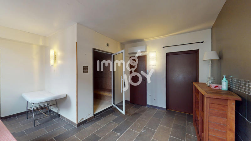 Local commercial - 427 m²