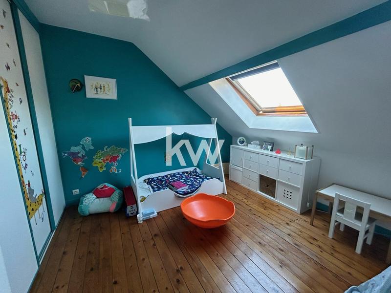 Maison traditionnelle - 111 m² - 6 pièces