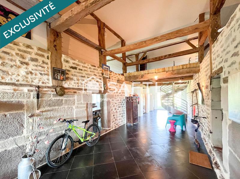 Maison - 343 m² - 11 pièces