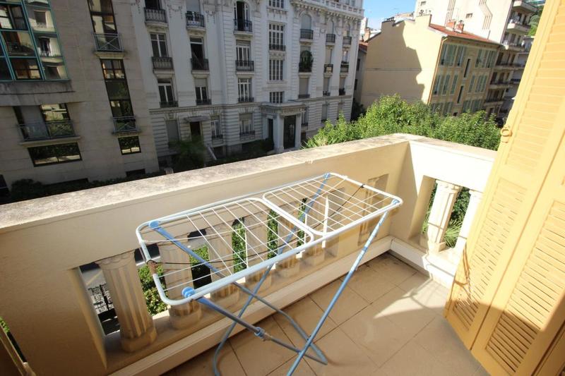 Appartement - 85 m² - 3 pièces