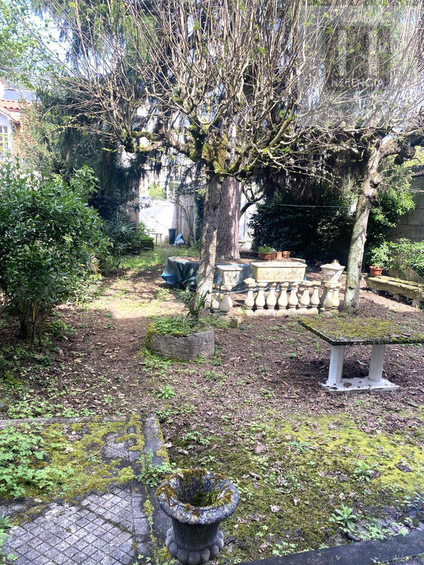 Maison - 268 m² - 7 pièces