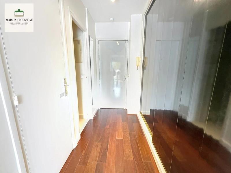 Studio - 35 m² - 1 pièce