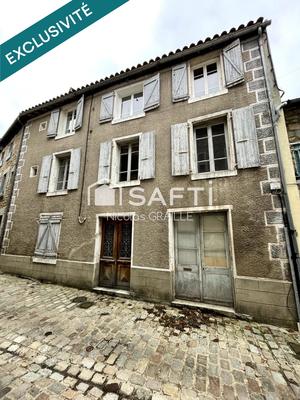 Maison - 160 m² - 10 pièces