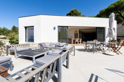 Maison - 178 m² - 5 pièces