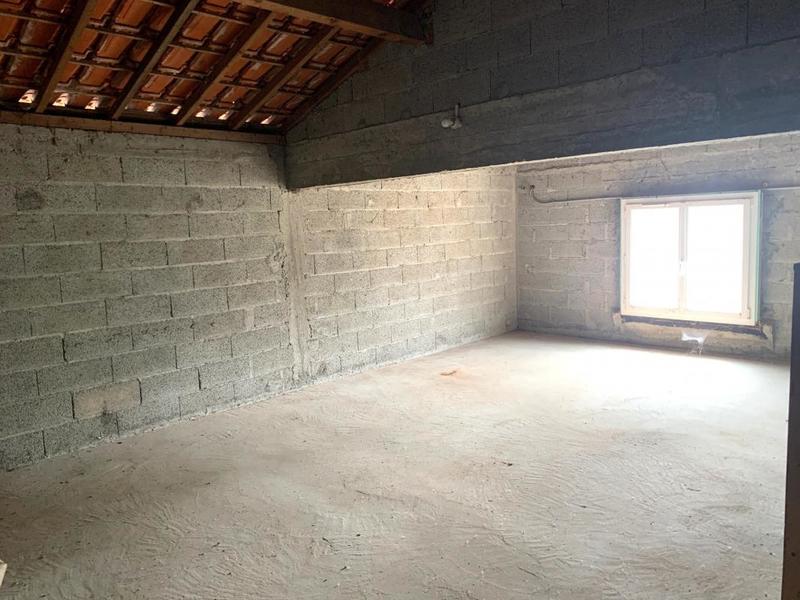 Maison - 121 m² - 6 pièces