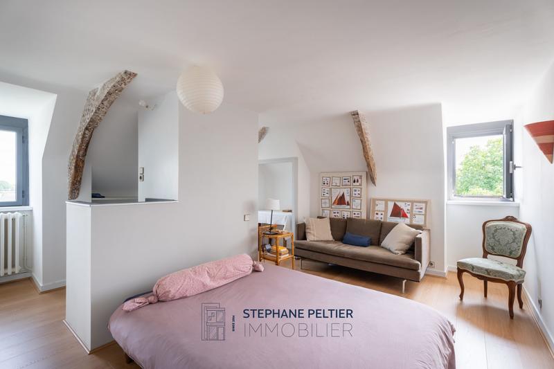 Maison - 300 m² - 9 pièces