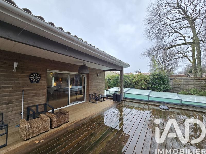 Maison - 163 m² - 6 pièces