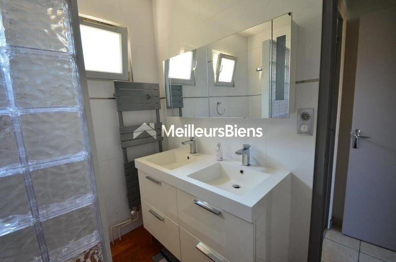 Maison - 180 m² - 5 pièces