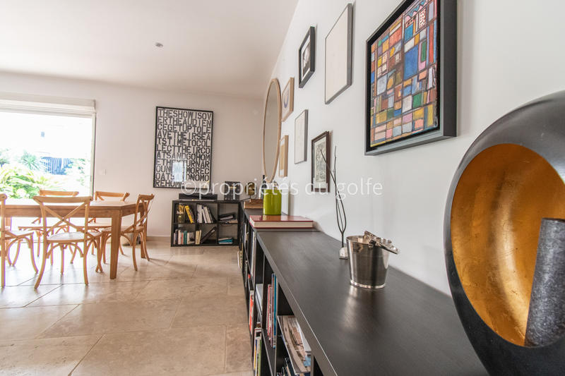 Maison - 312 m² - 6 pièces