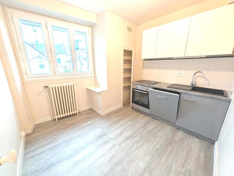 Maison ancienne - 378 m² - 9 pièces