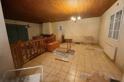 Maison - 145 m² - 6 pièces