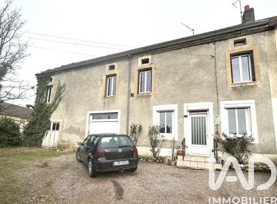 Maison - 102 m² - 4 pièces