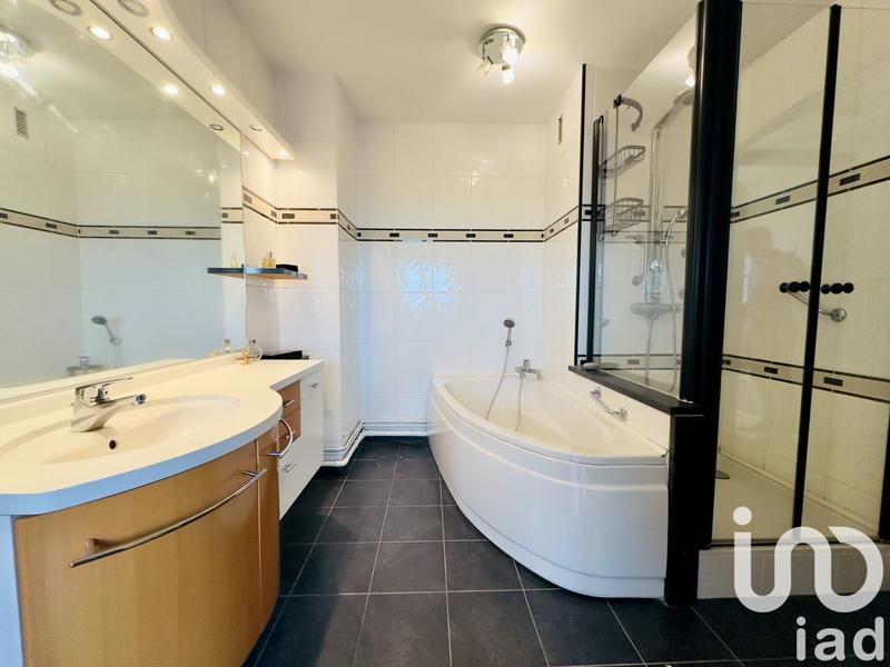 Appartement - 119 m² - 5 pièces