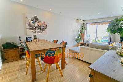 Appartement - 74 m² - 4 pièces