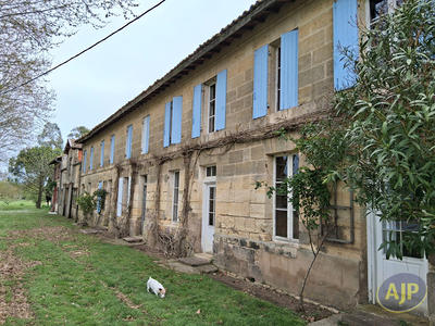 Immeuble - 30 pièces