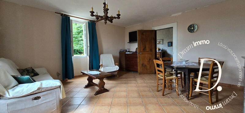 Maison ancienne - 227 m² - 8 pièces