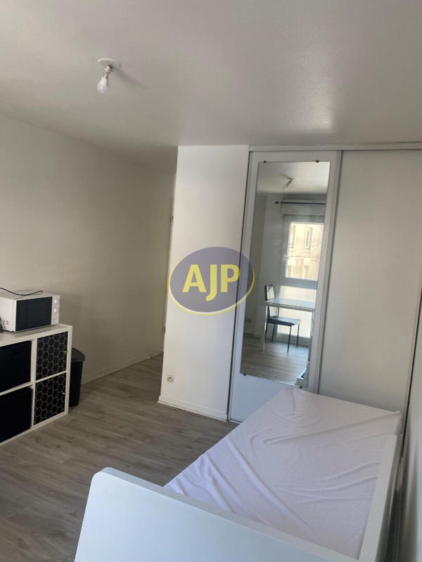 Appartement - 18 m² - 1 pièce