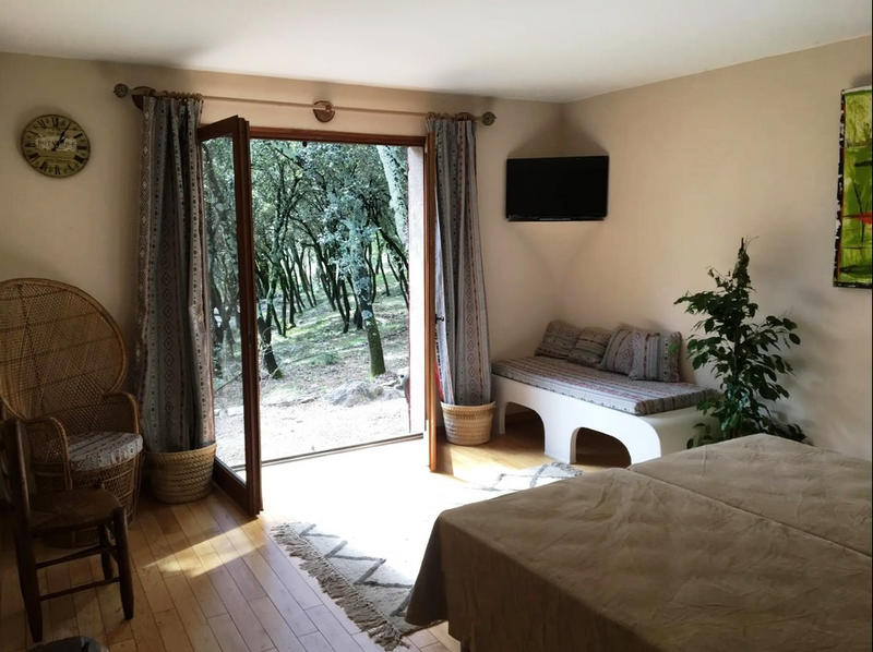 Mas - 750 m² - 20 pièces