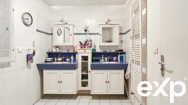 Maison - 168 m² - 7 pièces