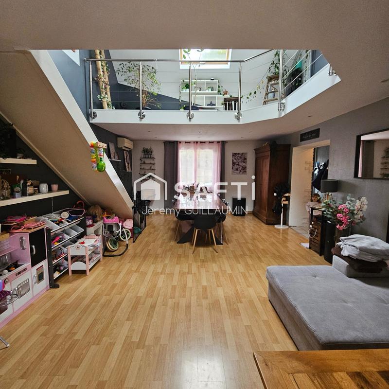 Maison - 150 m² - 7 pièces