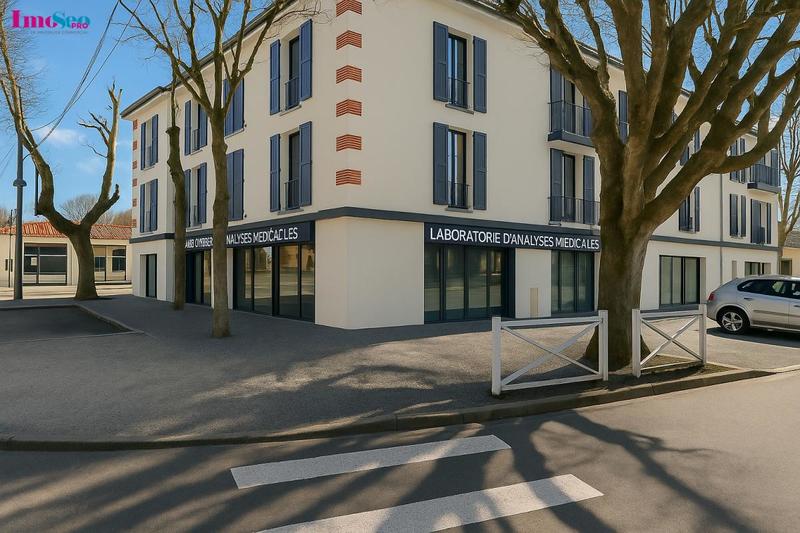 Local d'activité / Entrepôt - 106 m²