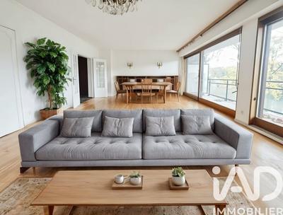 Appartement - 91 m² - 3 pièces