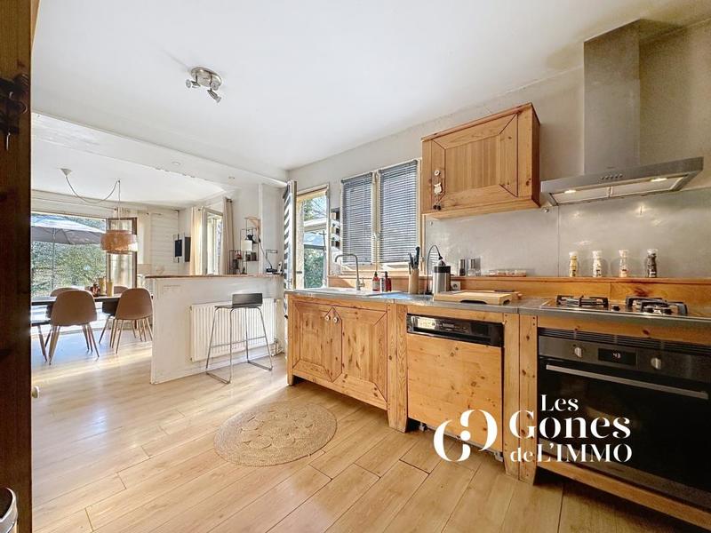 Maison - 122 m² - 5 pièces