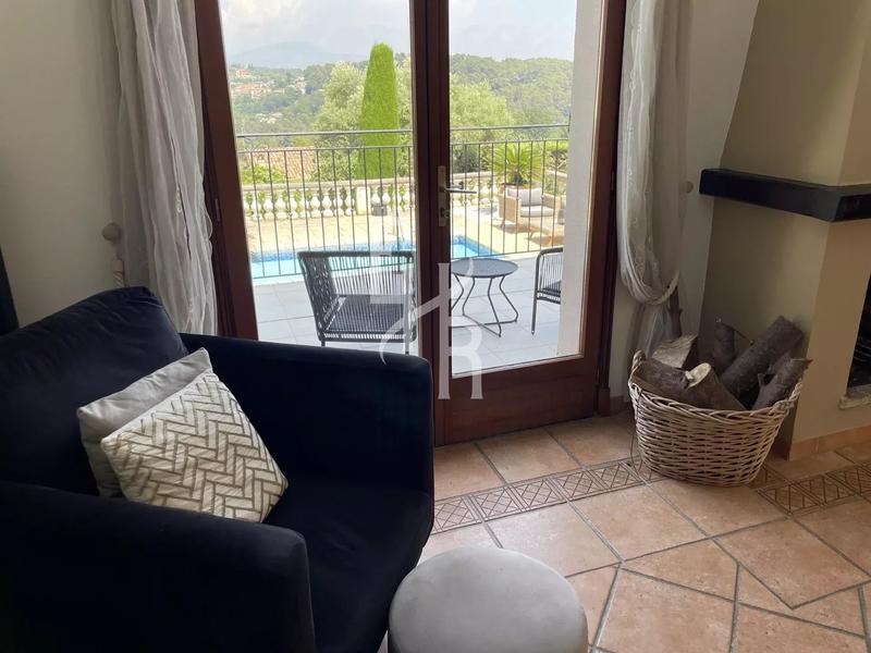 Villa - 173 m² - 7 pièces