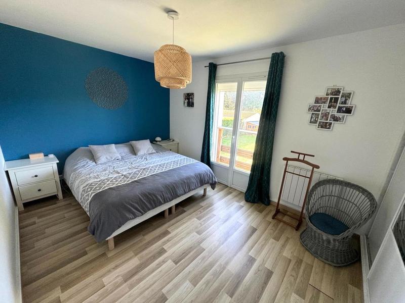 Maison - 219 m² - 9 pièces