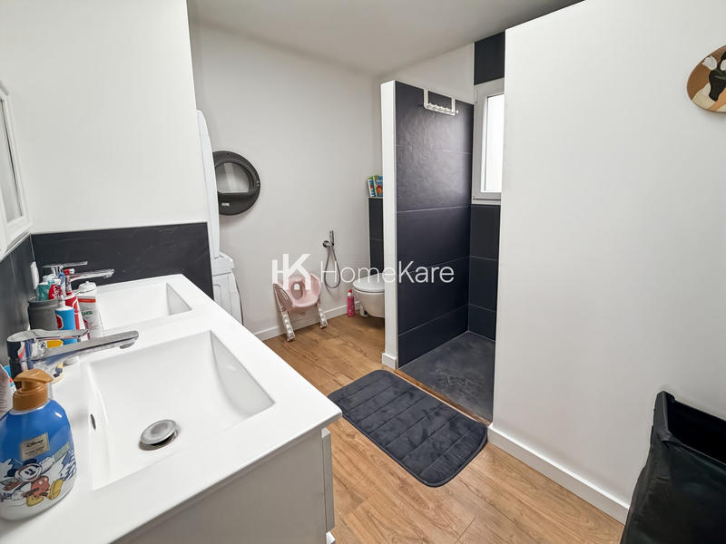 Maison - 125 m² - 5 pièces