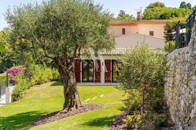 Maison - 190 m² - 5 pièces