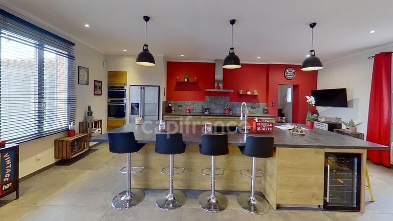 Maison - 200 m² - 6 pièces