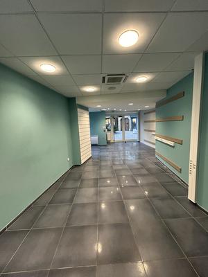 Local commercial - 120 m²