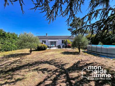 Maison - 98 m² - 5 pièces