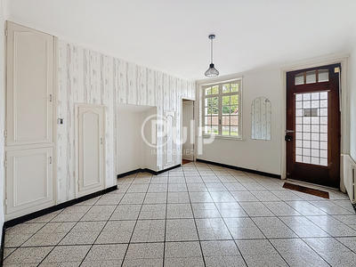 Maison - 92 m² - 5 pièces