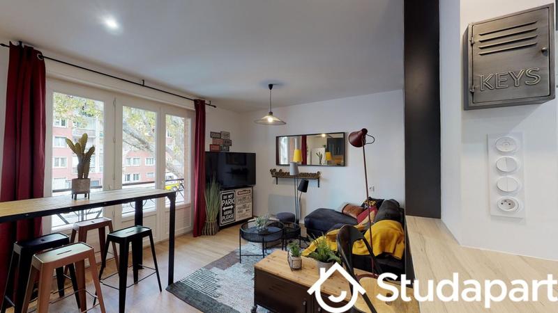 Chambre - 12 m² - 1 pièce