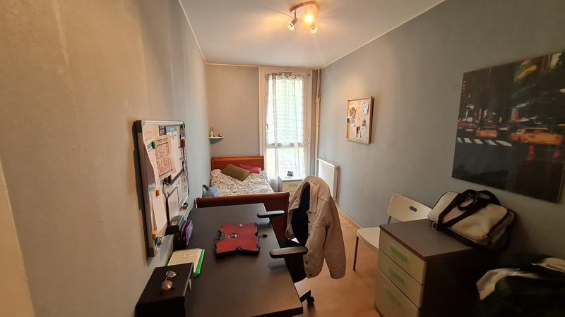 Appartement - 94 m² - 5 pièces