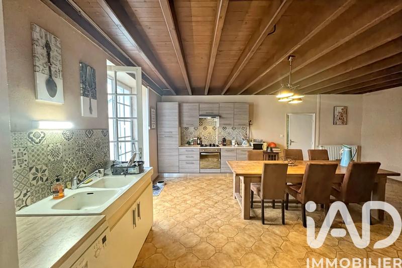 Maison - 101 m² - 5 pièces