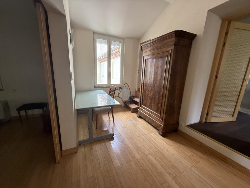 Maison - 236 m² - 7 pièces