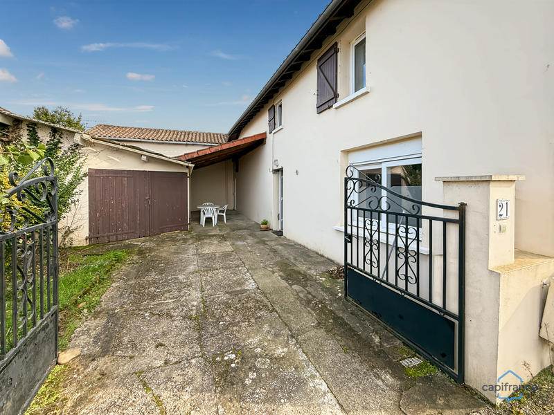 Maison - 96 m² - 4 pièces