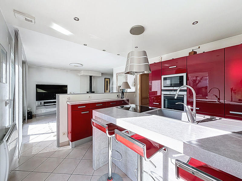 Maison - 115 m² - 5 pièces