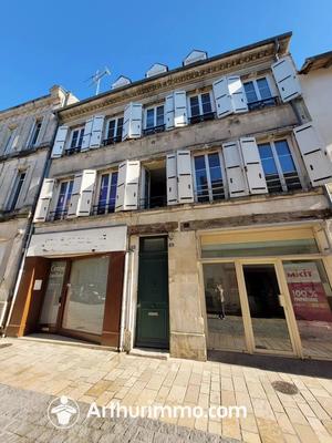 Immeuble - 180 m² - 8 pièces