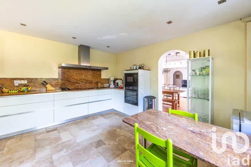 Maison de maîtres - 208 m² - 7 pièces