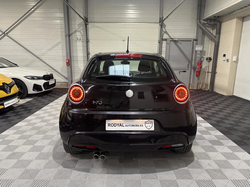 Alfa Romeo MiTo Phase 1 1.4 t-Jet 16v 155 cv Distinctive