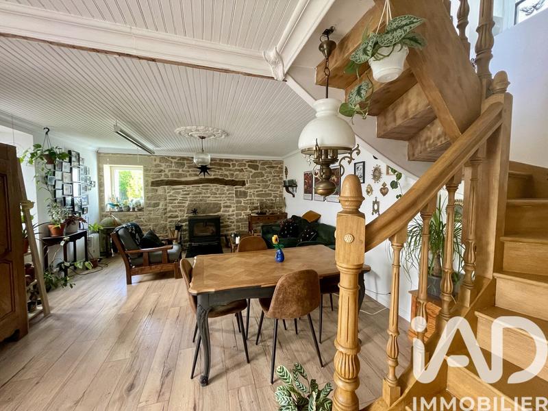 Maison de ville - 111 m² - 8 pièces