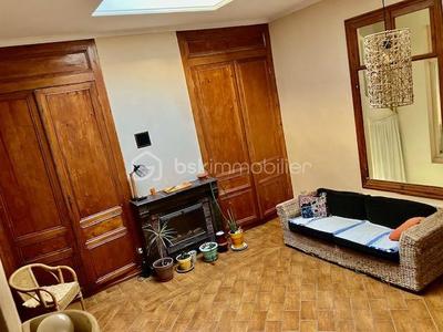 Maison - 185 m² - 8 pièces