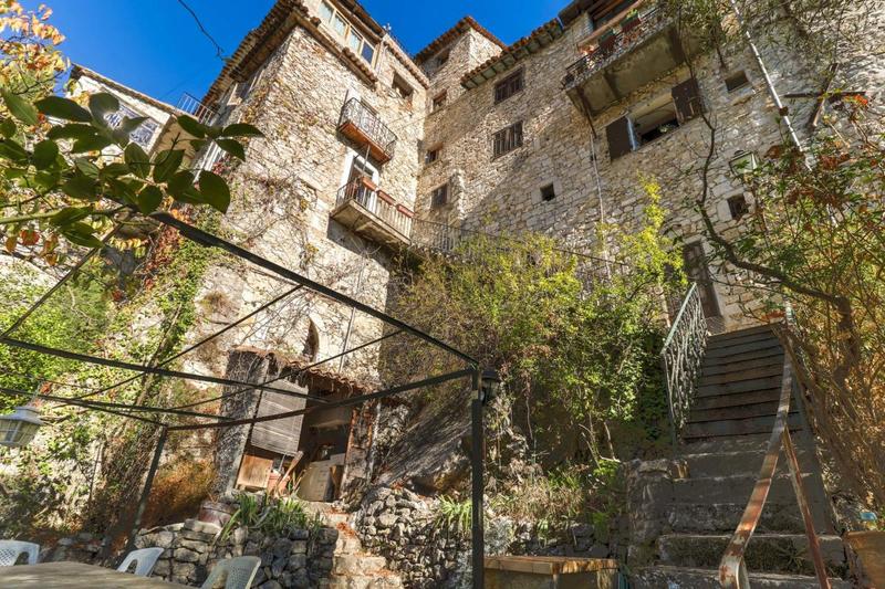 Appartement - 98 m² - 3 pièces